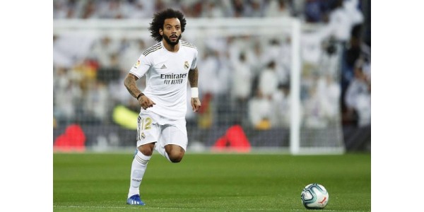 Det eneste alternativet for gamle spillere å bli i Real Madrid er å ta et lønnskutt